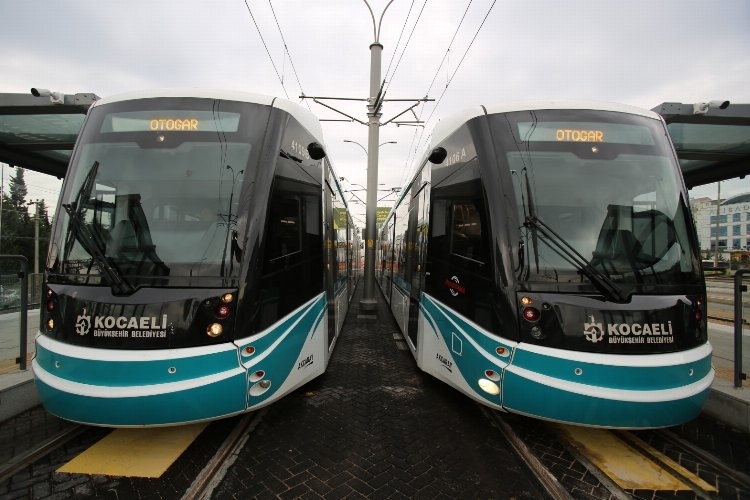 Kocaeli'nin 10 adet yeni tramvayları için imzalar atıldı