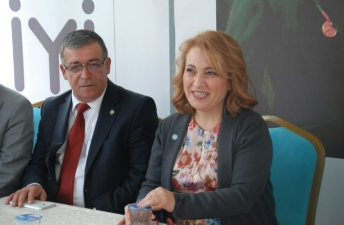 İYİ Parti Milletvekili Ayşe Sibel Yanıkömeroğlu’nun Mesleği Nedir?
