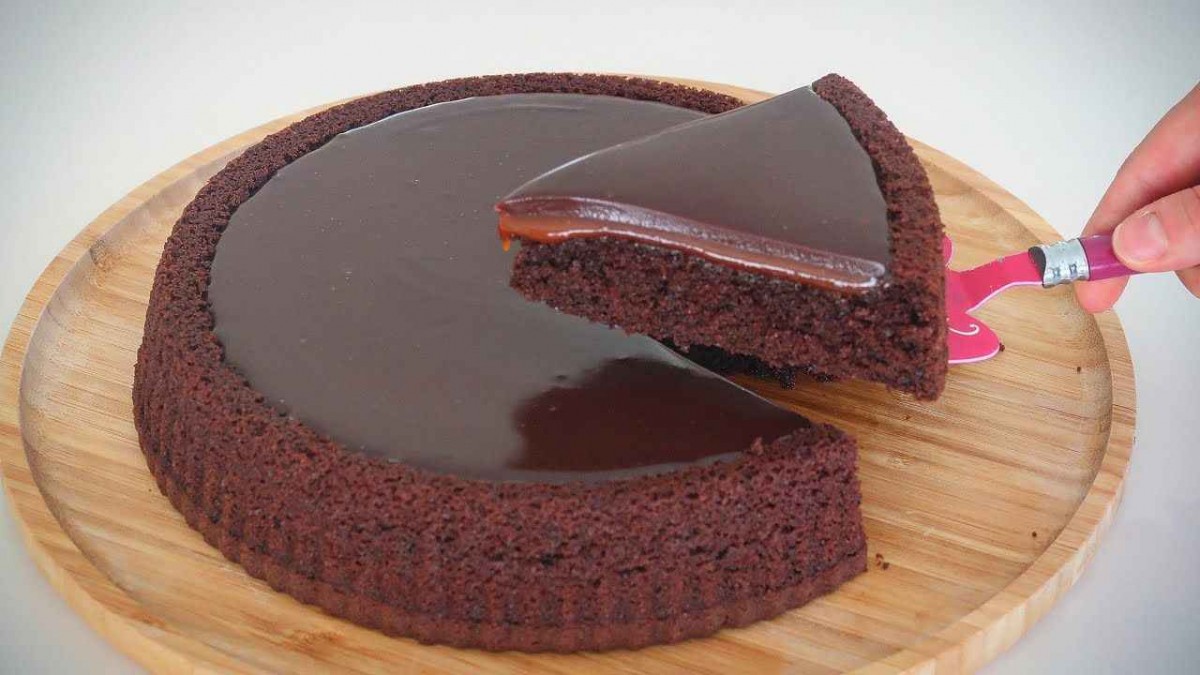 Enfes Çikolata Keyfi: Pratik Çikolatalı Tart Tarifi