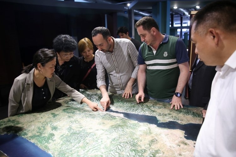 Çinli heyet, Kocaeli'nde deprem çalışmaları için buluştu