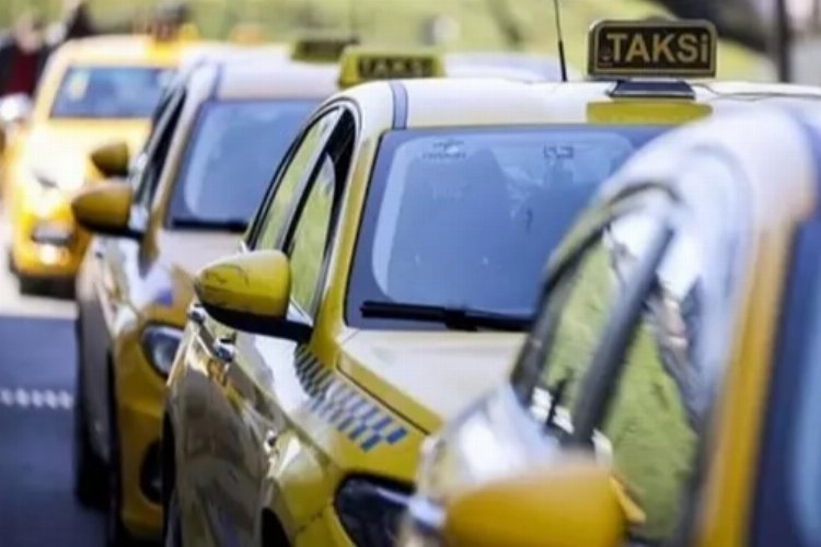 İstanbul'da Taksiciler yüzde 100 zam istiyor