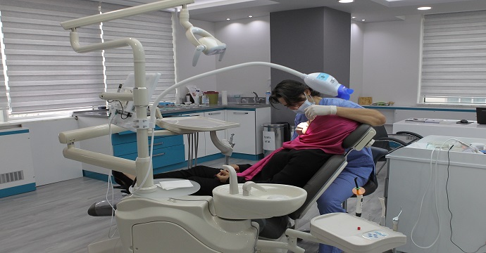 Bölgenin en donanımlı diş kliniği Mutlukentte açıldı